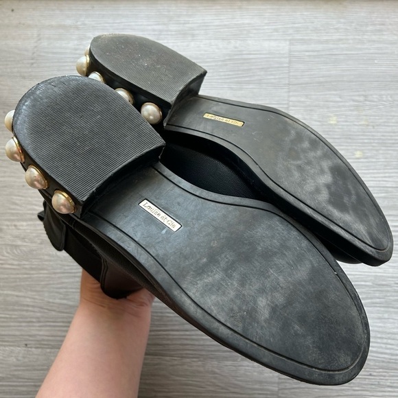 [6.5] Louise Et Cie Classic Black Leather Chelsea Boot Gold & Pearl Hardware - Picture 11 of 13